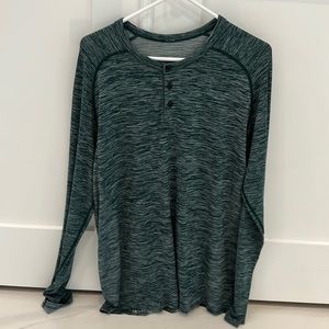 Men’s Lululemon Long Sleeve Shirt